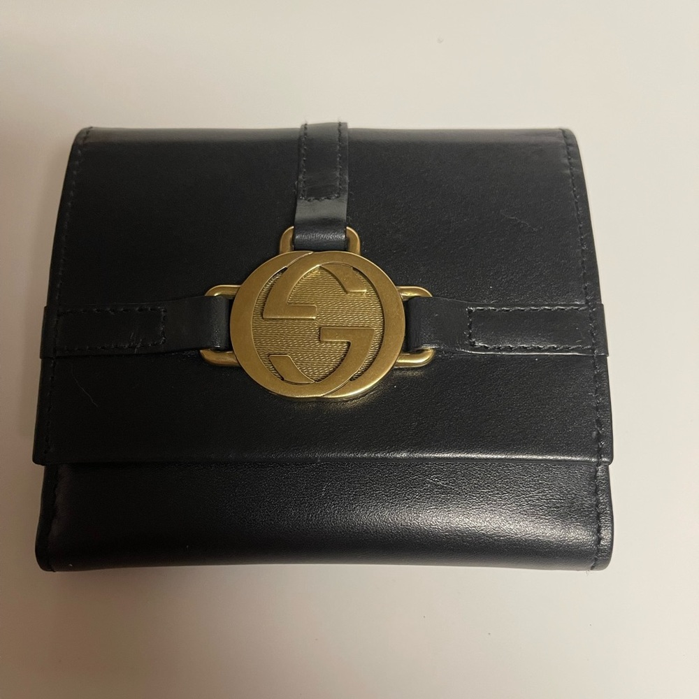 Brand new GUCCI wallet without a box